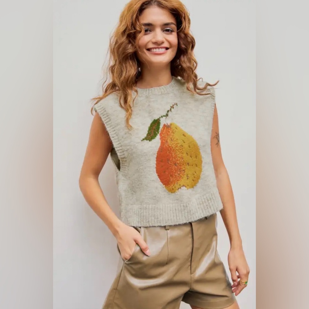 Cider Alpaca Wool-blend Round Neck Pear Graphic Vest